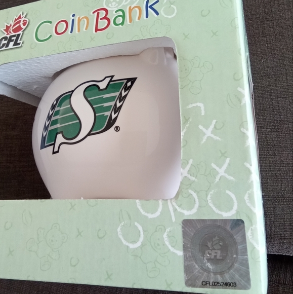 Saskatchewan Roughriders CFL Ceramic Piggy Coin Bank - Picture 8 of 9